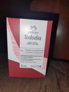 Natura Tododia Desodorante Antitranspirante Roll-On Cereza y Avellana 70 ml